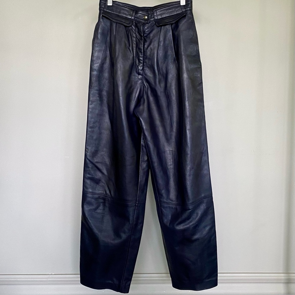 Vintage 100% genuine leather navy blue wide-leg pleated front pants. 💙 - Picture 4 of 7